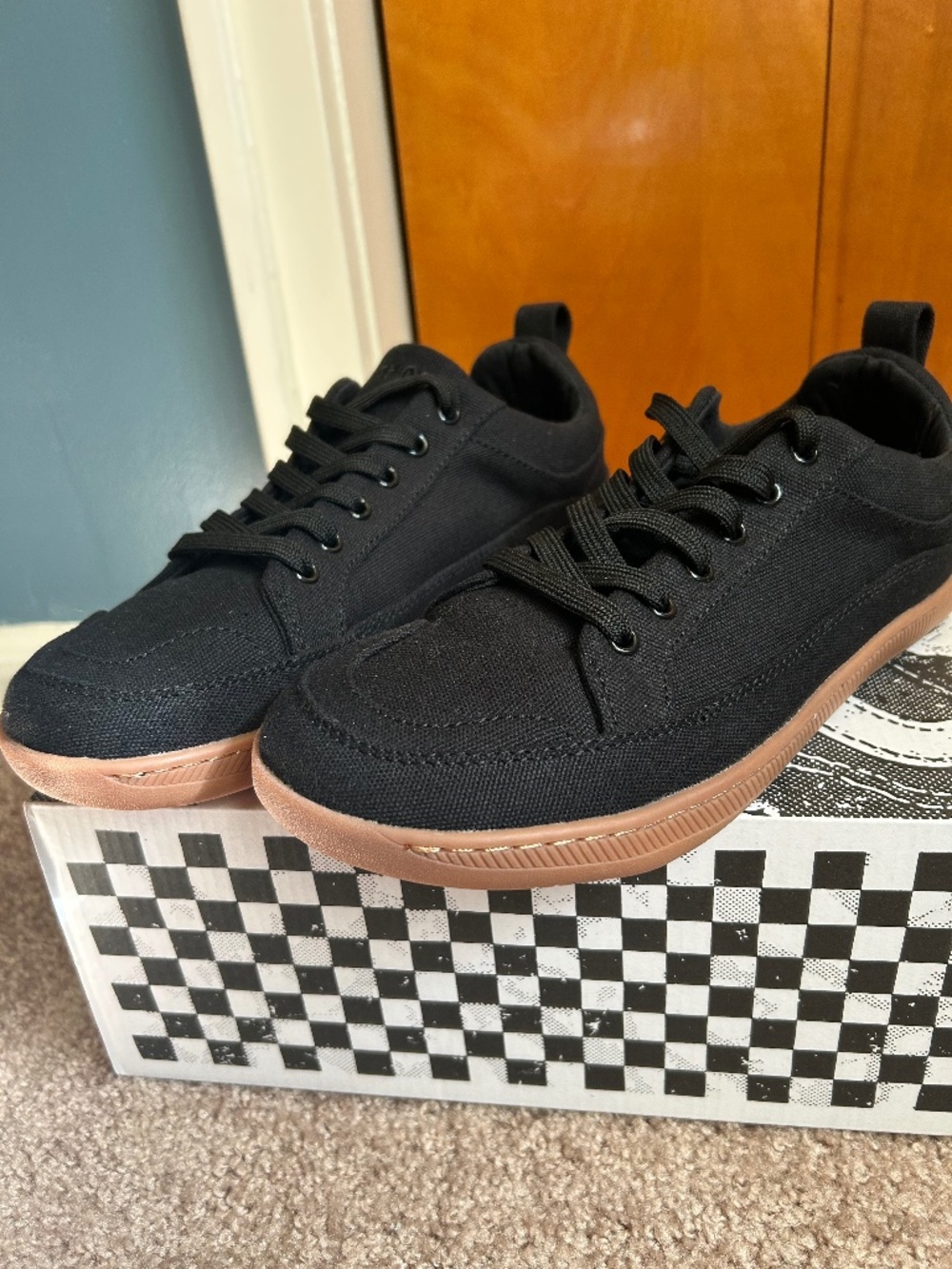 Rutsu Original Barefoot Sneakers Low Black & Gum